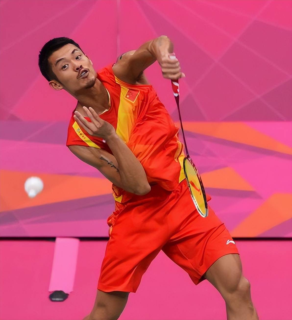 开云官方app入口-英格兰羽毛球队血洗法国羽毛球队，林丹惊艳世界