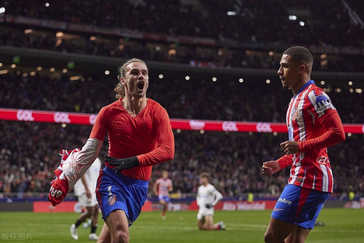 波兰翻盘曼联，格列兹曼打破历史纪录