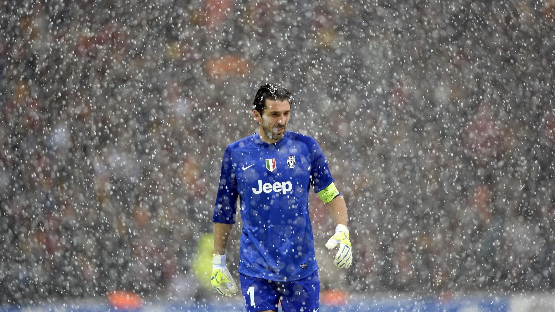 开云官方app入口-马刺巅峰对决黄蜂，浓眉成为关键先生